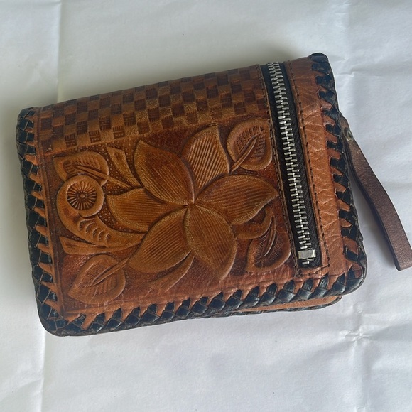 Vintage Hand Tooled Leather Wallet Floral Mexico - Picture 2 of 9